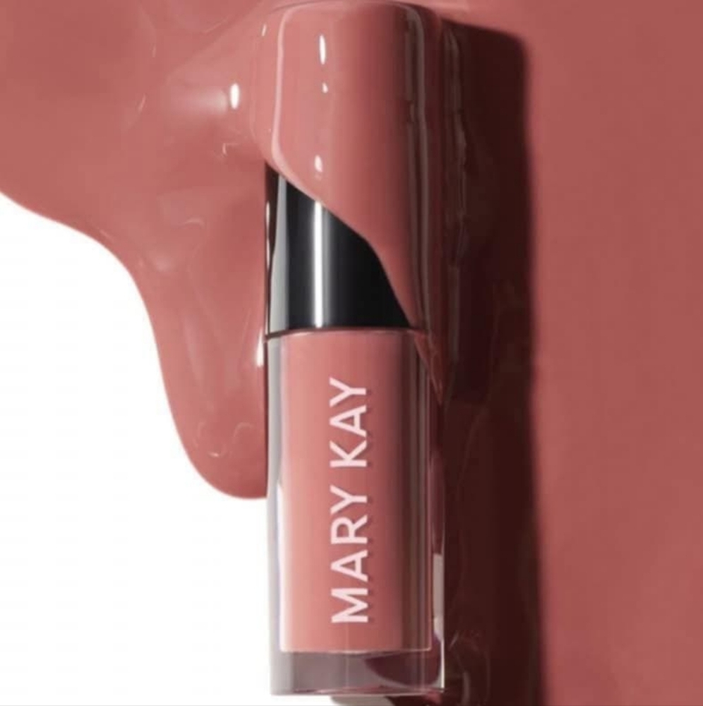 Mary Kay Lip Oil Blush.